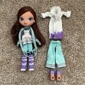 Vintage 2000s Bratz Kidz Winter Vacation Doll: Phoebe